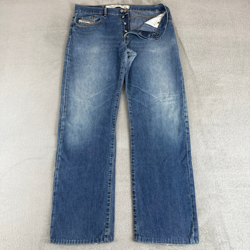 Diesel Fellow Straight Jeans Mens 38x32 Blue Denim Distressed Button Fly Italy